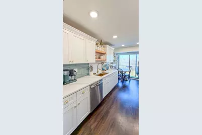 250 W Parliament Place #301, Mount Prospect, IL 60056 - Photo 14