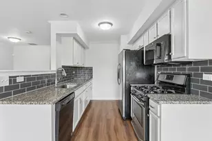 12688 W Wakefield Dr, Beach Park, IL 60083 - Photo 8