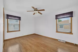9228 Robinson Ave, Franklin Park, IL 60131 - Photo 12