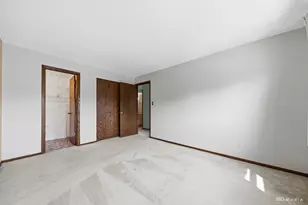 6405 W Home Ave, Worth, IL 60482 - Photo 12