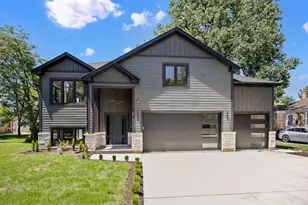 24 N Greenwood Ave, Palatine, IL 60074 - Photo 2