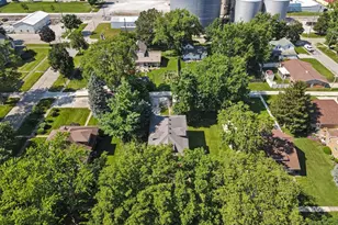 304 E Elm St, Fairbury, IL 61739 - Photo 60