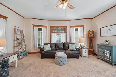 304 E Elm Street, Fairbury, IL 61739 - Photo 18