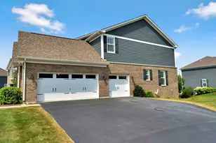 13620 Kettering Pkwy, Lemont, IL 60439 - Photo 2
