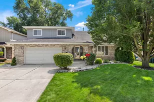 4925 144th St, Midlothian, IL 60445 - Photo 1