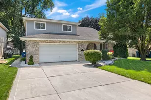4925 144th St, Midlothian, IL 60445 - Photo 2
