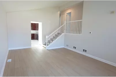 9800 S Artesian Avenue, Evergreen Park, IL 60805 - Photo 10