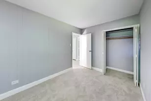 413 Winnemac St, Park Forest, IL 60466 - Photo 12