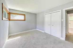 413 Winnemac St, Park Forest, IL 60466 - Photo 10