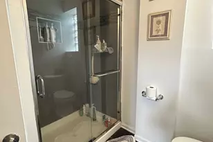 2246 W Belden Ave, Chicago, IL 60647 - Photo 18