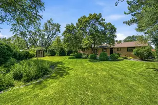 1801 N Iris Dr, Palatine, IL 60074 - Photo 22