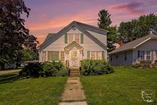 531 Penfield St, Beecher, IL 60401 - Photo 2