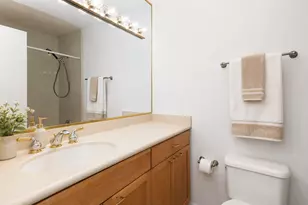 552 Greystone Ln, Wheeling, IL 60090 - Photo 14
