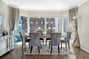 100 E Huron St, Chicago, IL 60611 - Photo 12