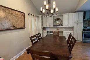 1550 W Goldengate Dr, Addison, IL 60101 - Photo 6