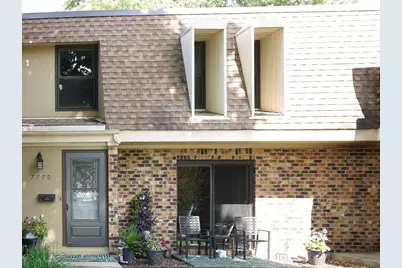 7770 S Woodward Avenue #7F, Woodridge, IL 60517 - Photo 2