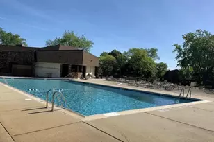 7770 S Woodward Ave, Woodridge, IL 60517 - Photo 18