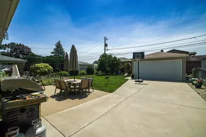 7005 W Sunnyside Avenue, Norridge, IL 60706 - Photo 40