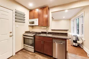 1106 W Montana St, Chicago, IL 60614 - Photo 10