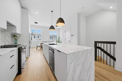 4250 W Belmont Avenue #2, Chicago, IL 60641 - Photo 4