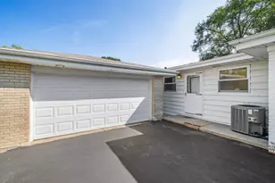 2531 William Ave, Glenview, IL 60025 - Photo 2