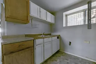 6123 S Troy St, Chicago, IL 60629 - Photo 32