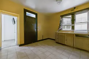6123 S Troy St, Chicago, IL 60629 - Photo 12