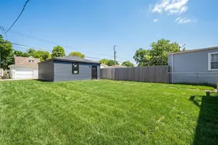 3836 W 110th Pl, Chicago, IL 60655 - Photo 20