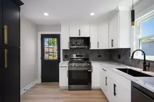3836 W 110th Pl, Chicago, IL 60655 - Photo 10