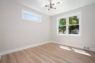 3836 W 110th Pl, Chicago, IL 60655 - Photo 12