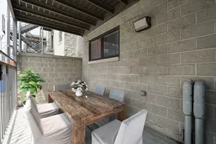 2533 W Congress Pkwy, Chicago, IL 60612 - Photo 10