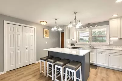 26 N Pistakee Lake Road #3E, Fox Lake, IL 60020 - Photo 8