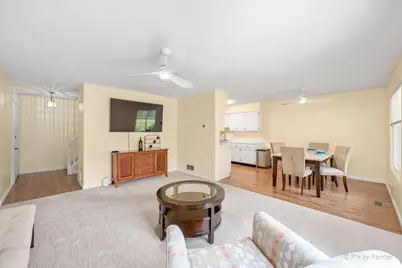 453 Village Creek Drive #453, Lake in the Hills, IL 60156 - Photo 6