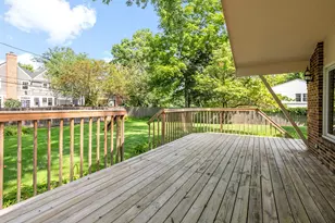 360 E Woodland Rd, Lake Bluff, IL 60044 - Photo 26