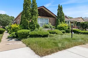 8733 S Ridgeland Ave, Chicago, IL 60617 - Photo 1