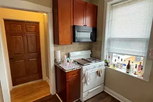 3722 N Sheffield Ave, Chicago, IL 60613 - Photo 6