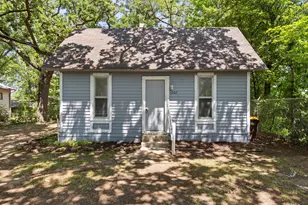 1107 Ashland Ave, Rockford, IL 61101 - Photo 1
