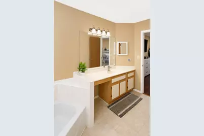4440 Castlebar Lane, Hanover Park, IL 60133 - Photo 20