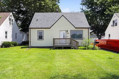 916 N Sangamon Avenue, Gibson City, IL 60936 - Photo 1
