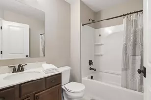 54 Marcel Ln, Schaumburg, IL 60194 - Photo 18