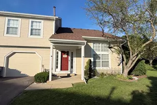 371 Wisteria Dr, Streamwood, IL 60107 - Photo 1