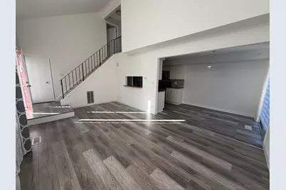 371 Wisteria Drive, Streamwood, IL 60107 - Photo 2