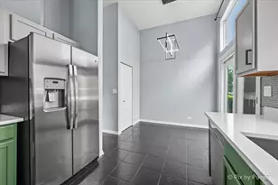 1601 Newgate Ct, Gurnee, IL 60031 - Photo 10