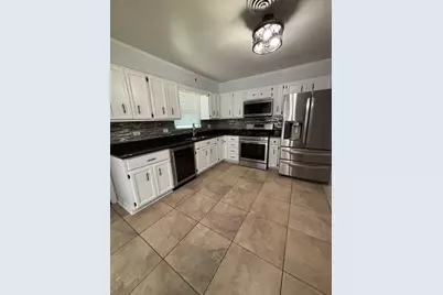 913 E 169th Street, South Holland, IL 60473 - Photo 4