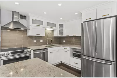 110 E Delaware Place #802, Chicago, IL 60611 - Photo 2