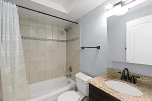 541 W Oakdale Ave, Chicago, IL 60657 - Photo 10