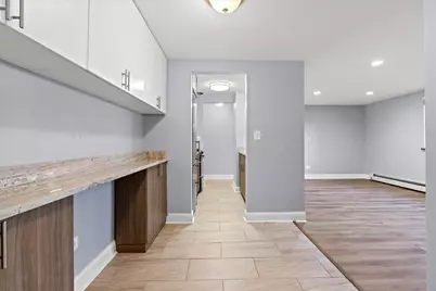 541 W Oakdale Avenue #102, Chicago, IL 60657 - Photo 4