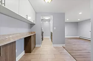 541 W Oakdale Ave, Chicago, IL 60657 - Photo 4