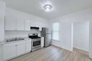 706 W 81st St, Chicago, IL 60620 - Photo 4