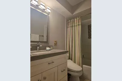 1136 Greenleaf Avenue #203, Wilmette, IL 60091 - Photo 14